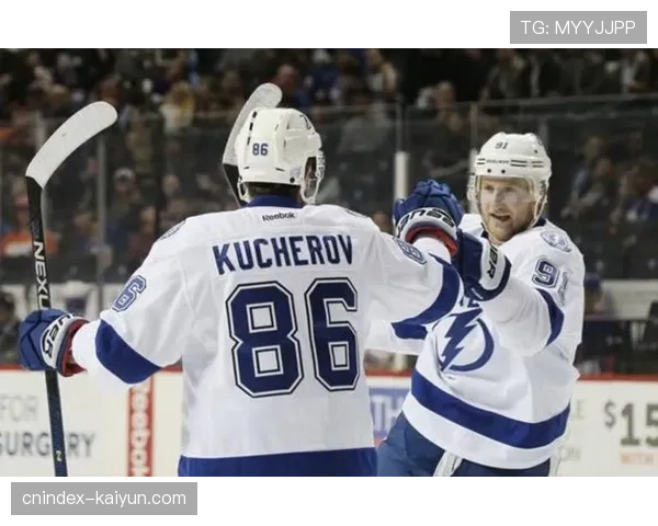 麦金农单场两球三助攻 赛季得分王竞争白热化 麦金农单场两球三助攻 赛季得分王竞争白热化